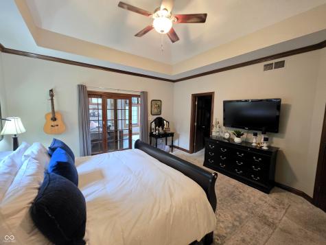 2418 Somerset Circle Franklin IN 46131