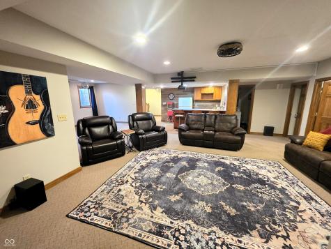 2418 Somerset Circle Franklin IN 46131