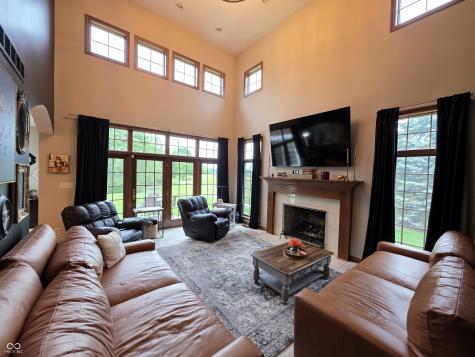 2418 Somerset Circle Franklin IN 46131