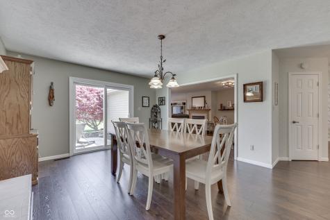 407 N Matthews Road Greenwood IN 46143