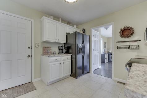 407 N Matthews Road Greenwood IN 46143