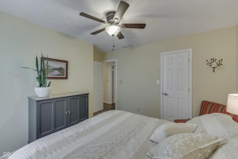 407 N Matthews Road Greenwood IN 46143
