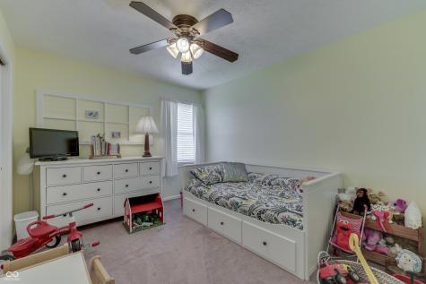 407 N Matthews Road Greenwood IN 46143