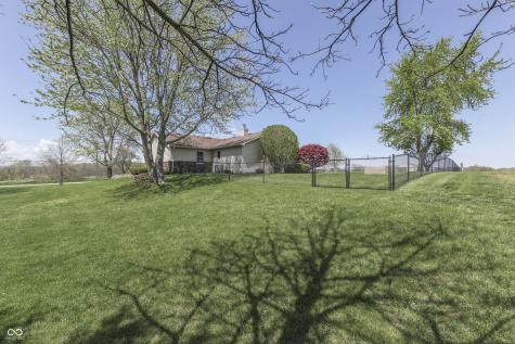 407 N Matthews Road Greenwood IN 46143