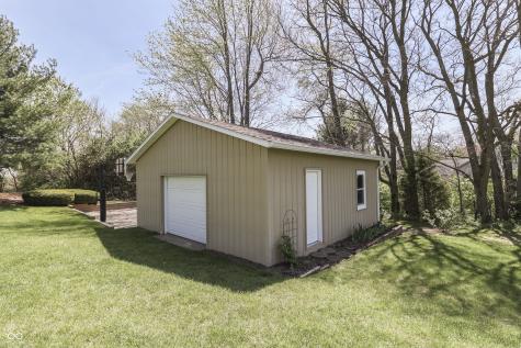 407 N Matthews Road Greenwood IN 46143