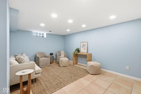 6144 Meridian Street West Drive Indianapolis IN 46208