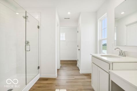 15977 Tharp Woods Drive Fishers IN 46037