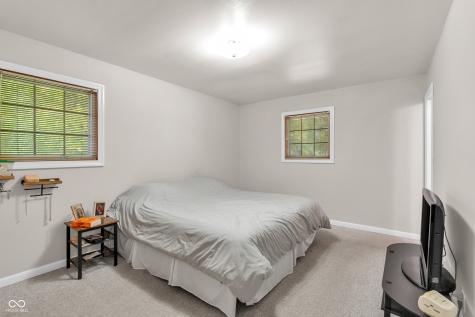 2 Oakmont Court Beech Grove IN 46107