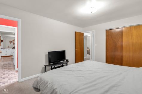 2 Oakmont Court Beech Grove IN 46107