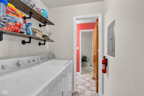 2 Oakmont Court Beech Grove IN 46107