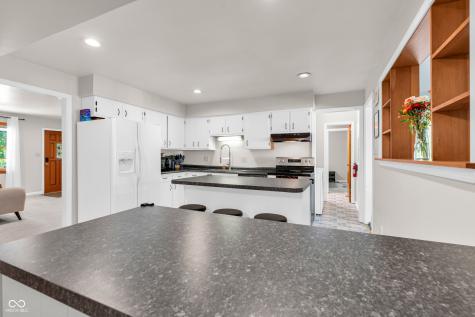 2 Oakmont Court Beech Grove IN 46107