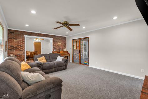 2 Oakmont Court Beech Grove IN 46107