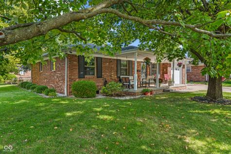 2 Oakmont Court Beech Grove IN 46107