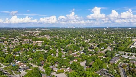 2 Oakmont Court Beech Grove IN 46107