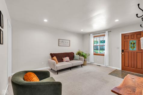 2 Oakmont Court Beech Grove IN 46107