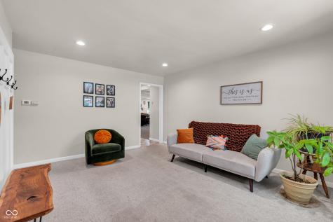 2 Oakmont Court Beech Grove IN 46107