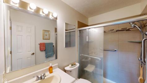4221 Bay Leaf Circle Indianapolis IN 46237