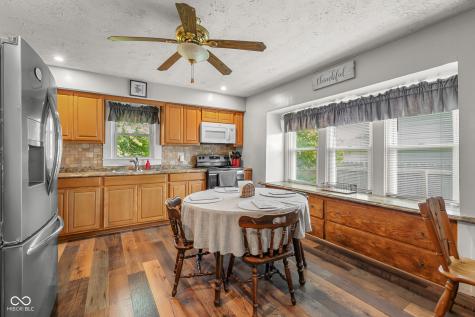 1927 N Cherry Street Columbus IN 47201