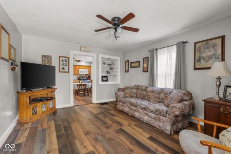 1927 N Cherry Street Columbus IN 47201