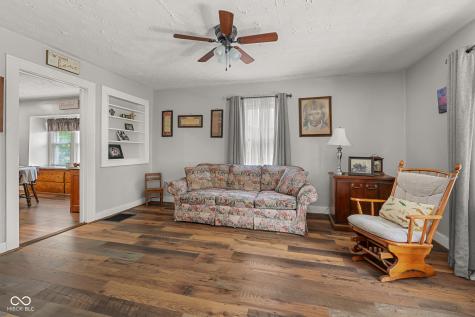 1927 N Cherry Street Columbus IN 47201