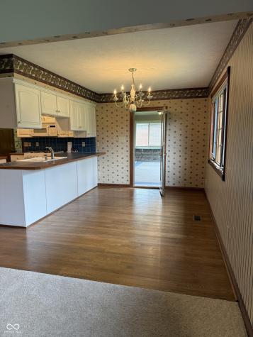 1304 Park Meadow Drive Beech Grove IN 46107