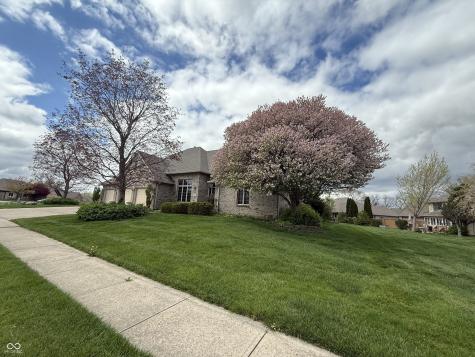 1304 Park Meadow Drive Beech Grove IN 46107