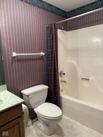 1304 Park Meadow Drive Beech Grove IN 46107