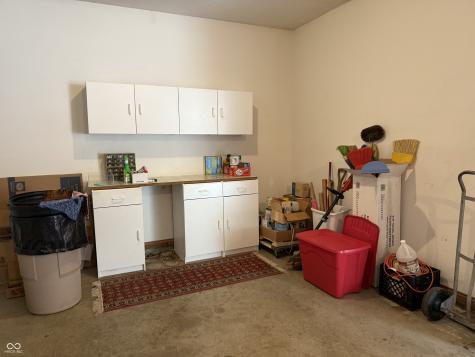 1304 Park Meadow Drive Beech Grove IN 46107