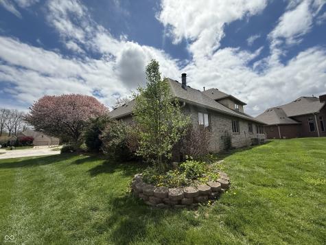 1304 Park Meadow Drive Beech Grove IN 46107