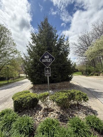 1304 Park Meadow Drive Beech Grove IN 46107