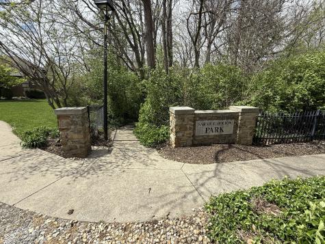 1304 Park Meadow Drive Beech Grove IN 46107