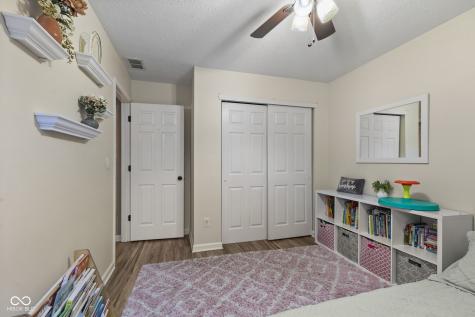 5519 Black Cherry Circle Indianapolis IN 46237