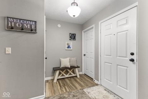 5519 Black Cherry Circle Indianapolis IN 46237