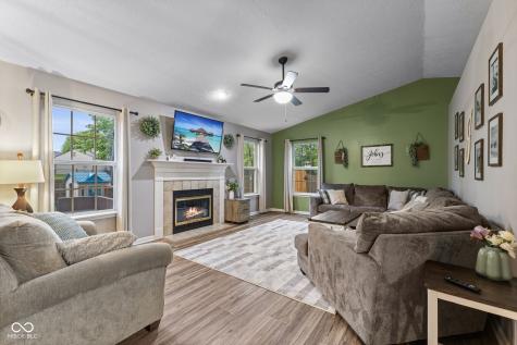 5519 Black Cherry Circle Indianapolis IN 46237