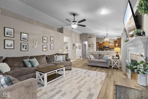 5519 Black Cherry Circle Indianapolis IN 46237