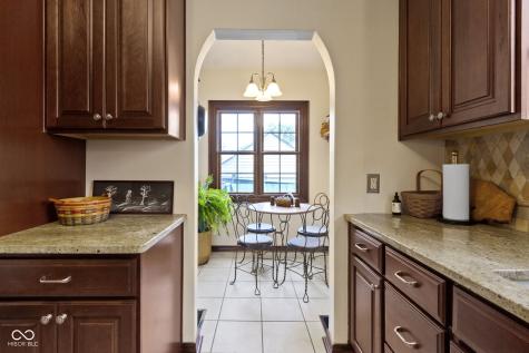 5454 N Illinois Street Indianapolis IN 46208