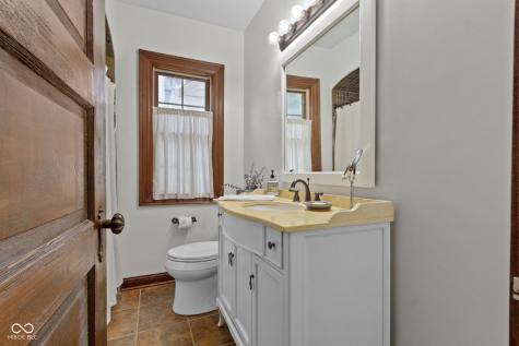 5454 N Illinois Street Indianapolis IN 46208