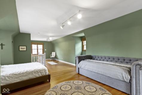 5454 N Illinois Street Indianapolis IN 46208