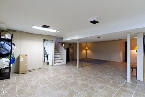 5454 N Illinois Street Indianapolis IN 46208