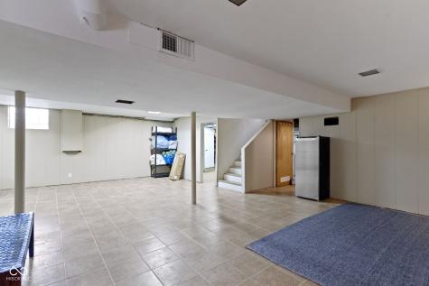5454 N Illinois Street Indianapolis IN 46208