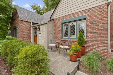 5454 N Illinois Street Indianapolis IN 46208