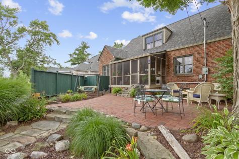 5454 N Illinois Street Indianapolis IN 46208