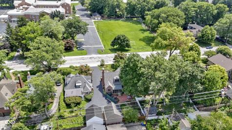 5454 N Illinois Street Indianapolis IN 46208