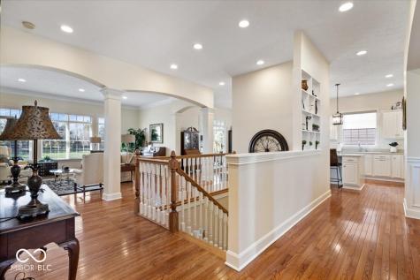 743 Hanover Close Zionsville IN 46077