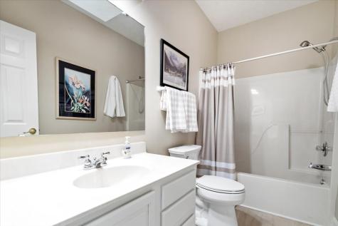743 Hanover Close Zionsville IN 46077