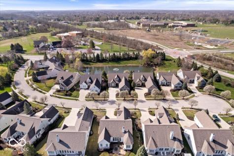 743 Hanover Close Zionsville IN 46077