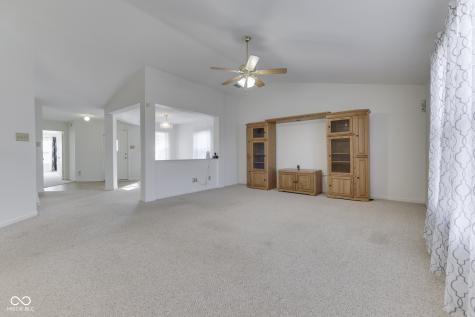 5712 Grassy Bank Drive Indianapolis IN 46237