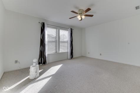 5712 Grassy Bank Drive Indianapolis IN 46237