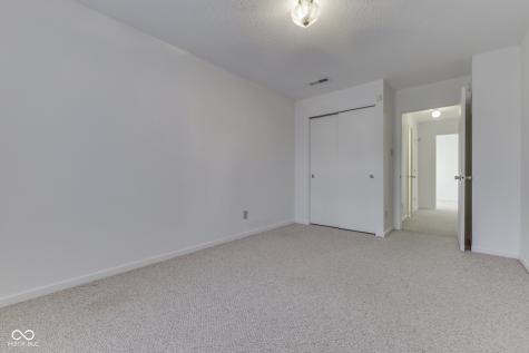 5712 Grassy Bank Drive Indianapolis IN 46237
