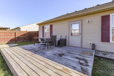 5712 Grassy Bank Drive Indianapolis IN 46237